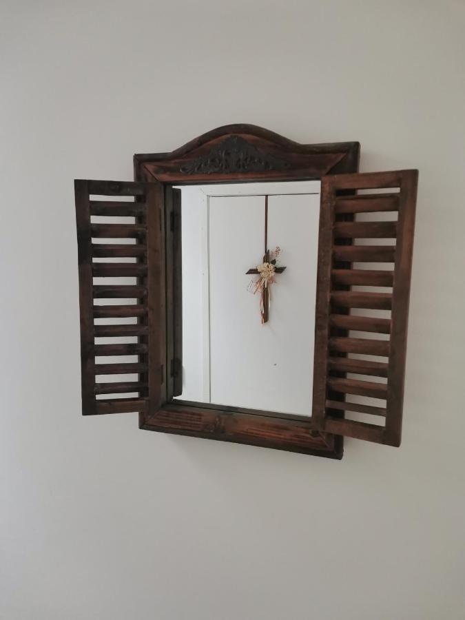 Apartmani Godinic Palit Exterior photo